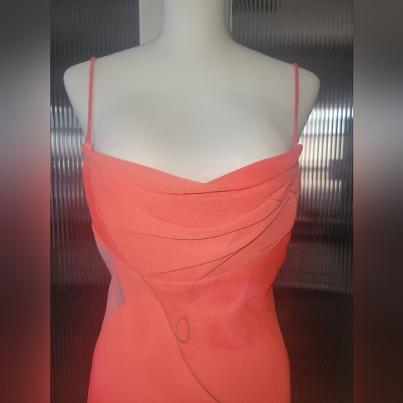 Lori Ann Montreal Dress - Picture 3 of 4